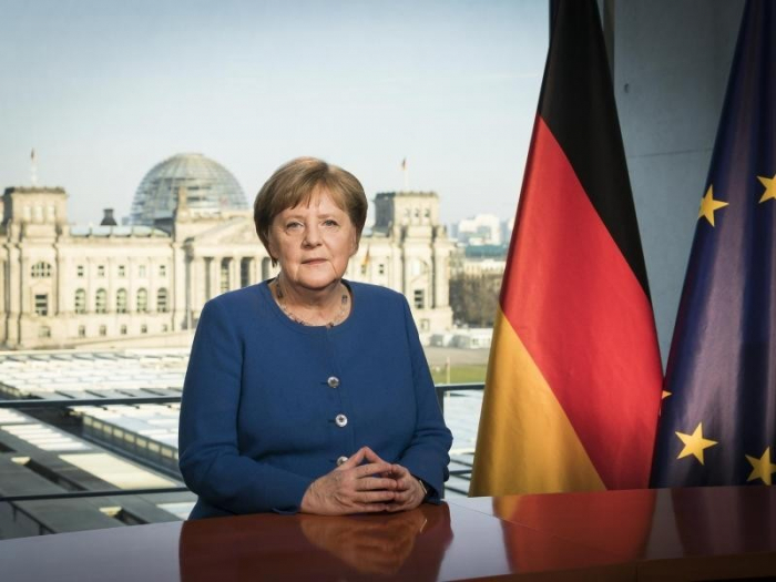 Байден и Меркель призвали Россию не наращивать войска у границ с Украиной