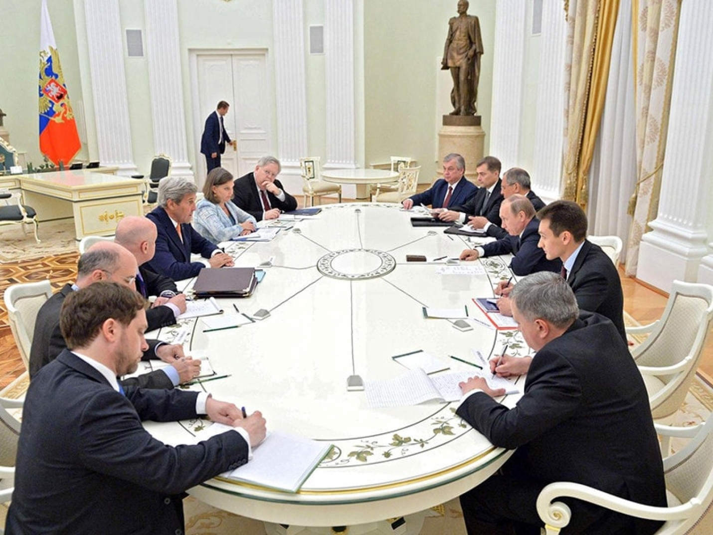 В Кремле рассчитывают, что причины ЧП на Камчатке прояснятся до конца недели