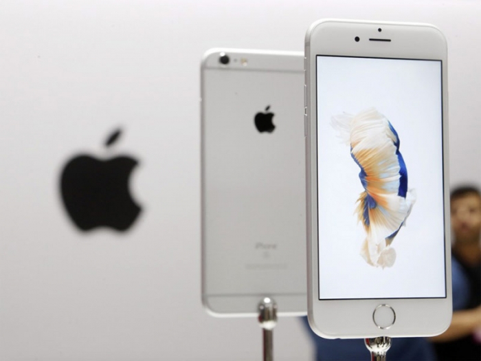 Apple откладывает выпуск новых iPhone