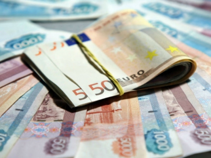 Курс евро до конца года может достигнуть 100 рублей – эксперты