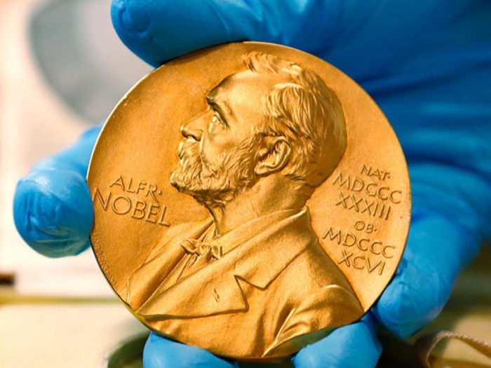Нобелевскую премию по экономике вручили ученым за борьбу с глобальной бедностью