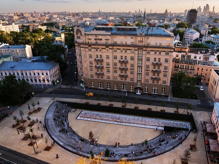 В «Яме» на Хохловской площади в Москве задержали несколько человек