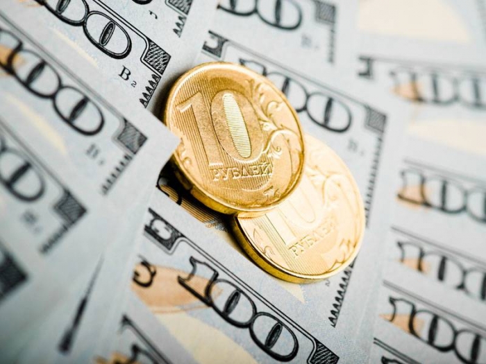 Эксперт предостерег инвесторов от вкладов в валюту