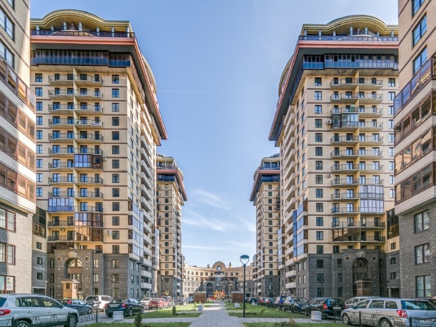 Самое дешевое в Москве жилье за год подорожало на 27%