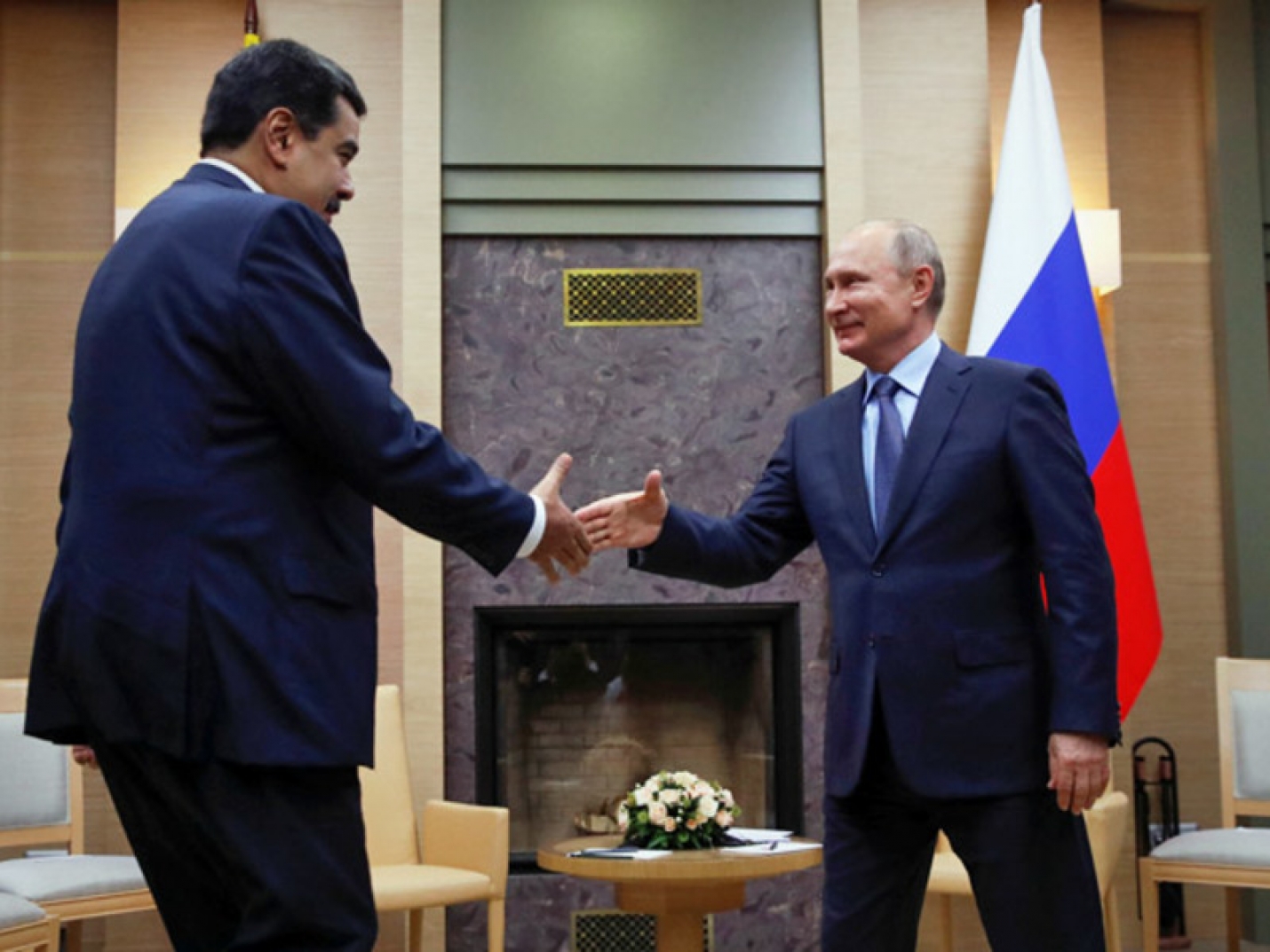 В Кремле началась встреча Путина и Мадуро
