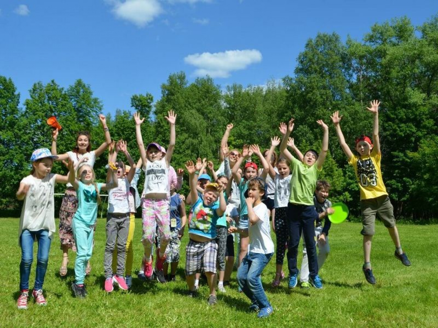 40 тысяч детей отдохнут в лагерях Подмосковья до конца лета