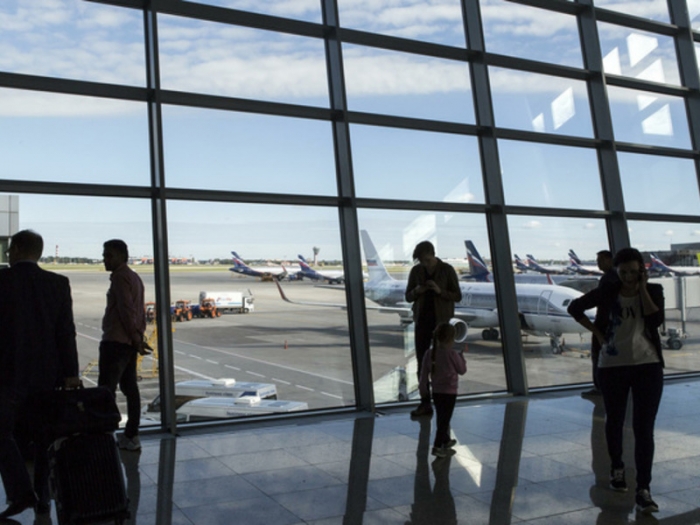 Более 30 рейсов отменили или задержали в аэропортах Москвы из-за плохой погоды