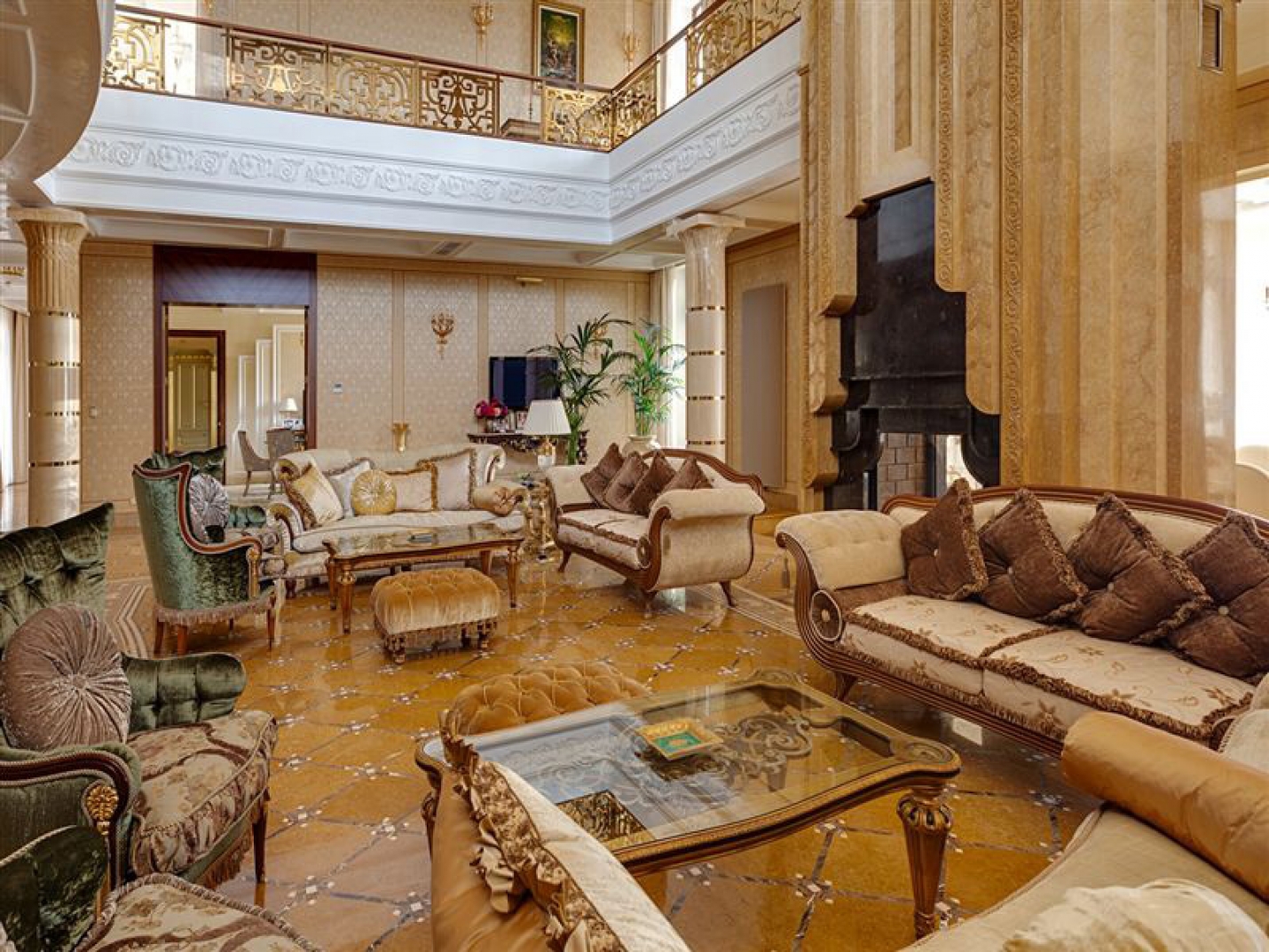 Самый дорогой частный дом в России выставили на торги