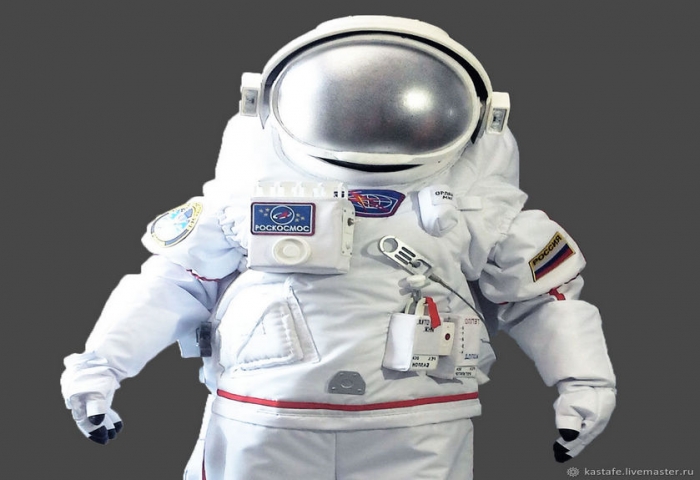 Российские космонавты выйдут в космос в новых скафандрах