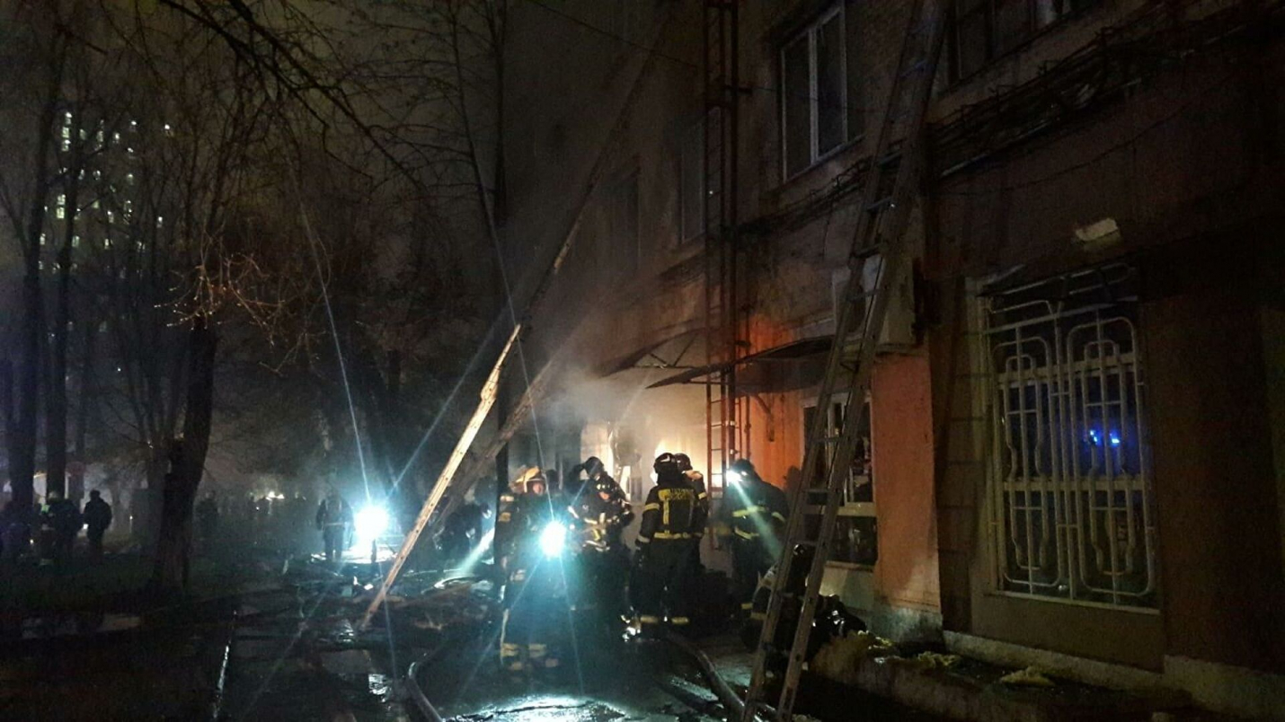 3 человека пострадали при пожаре в хостеле на Волгоградском проспекте в столице