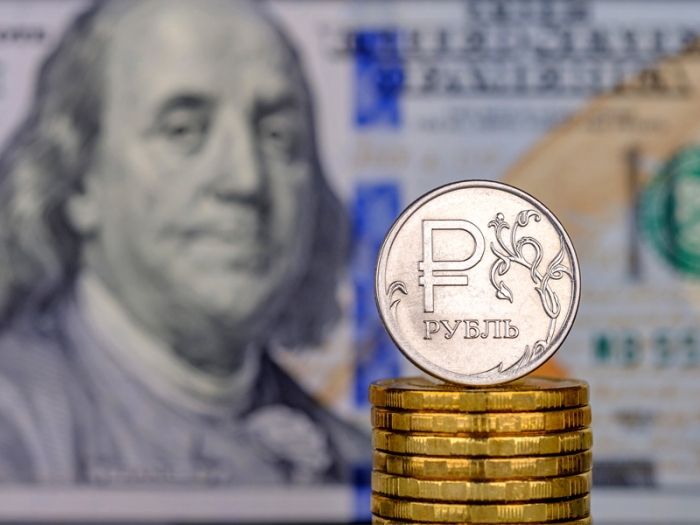 Сбербанк сделал прогноз по рублю
