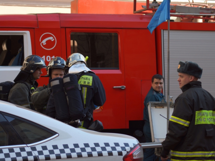 Один человек погиб при пожаре в жилом доме в Щербинке