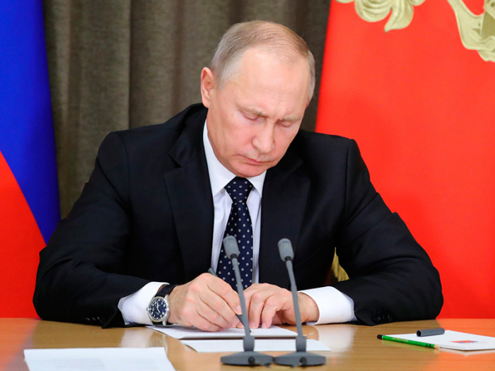 Путин подписал закон об участии физлиц-иноагентов в выборах