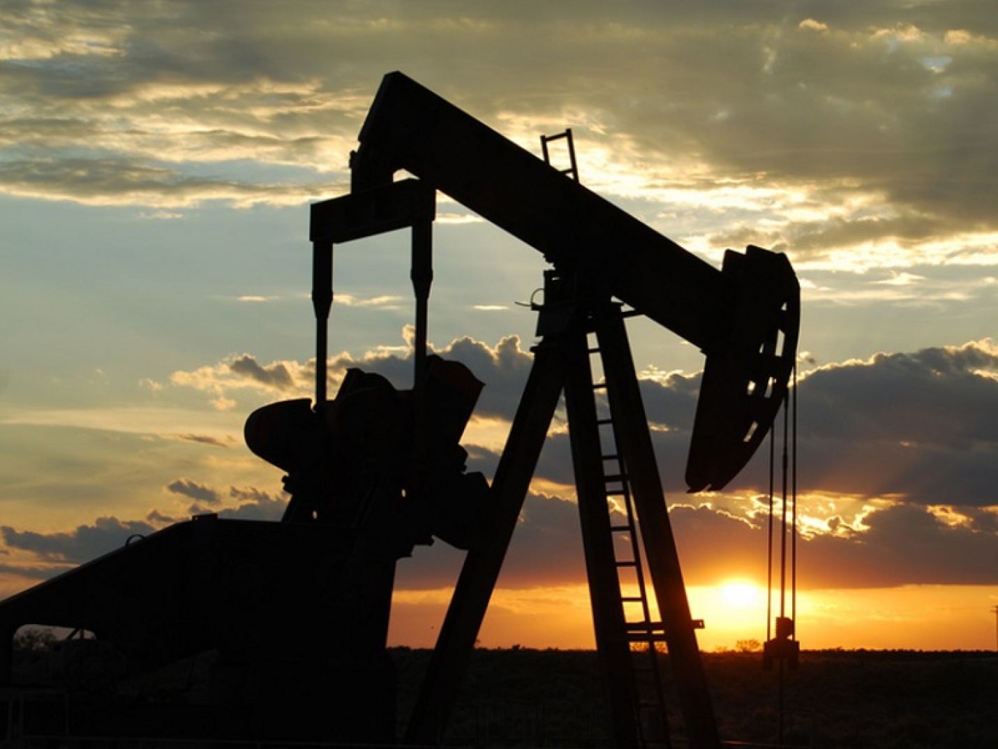 Цена нефти Brent с поставкой в мае упала ниже 24 долларов за баррель
